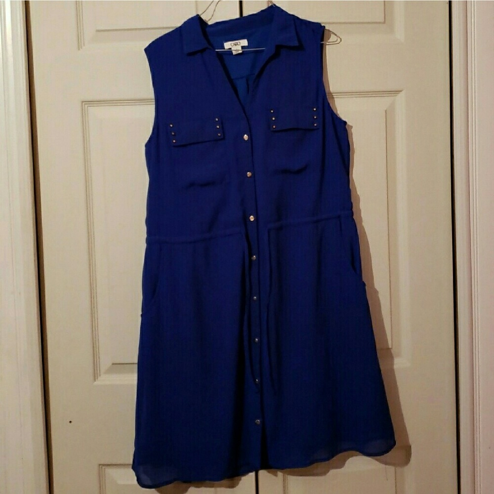 DRESS